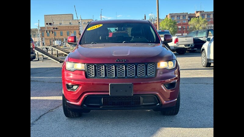 2018 Jeep Grand Cherokee Altitude 4WD's photo