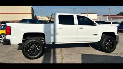2017 Chevrolet Silverado 1500 LT - Photo 6 - Dodge City, KS 67801
