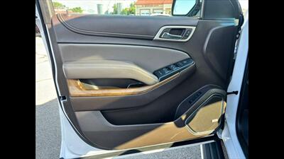 2019 GMC Yukon Denali   - Photo 10 - Dodge City, KS 67801