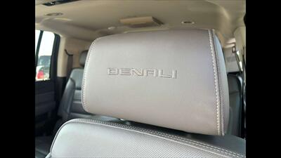 2019 GMC Yukon Denali   - Photo 16 - Dodge City, KS 67801