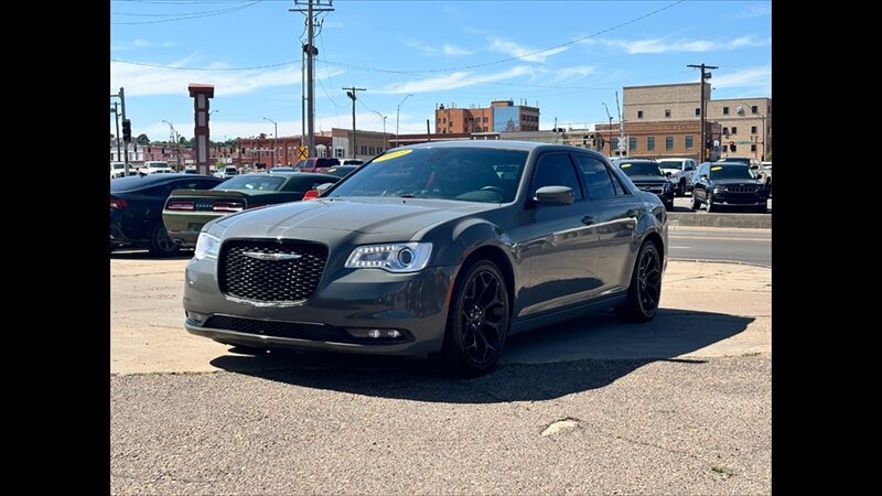 2019 Chrysler 300 Series S - Photo 1 - Dodge City, KS 67801