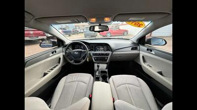 2016 Hyundai SONATA SE   - Photo 9 - Dodge City, KS 67801