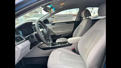 2016 Hyundai SONATA SE   - Photo 13 - Dodge City, KS 67801