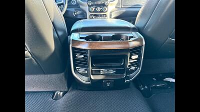 2022 RAM 3500 Laramie   - Photo 8 - Dodge City, KS 67801