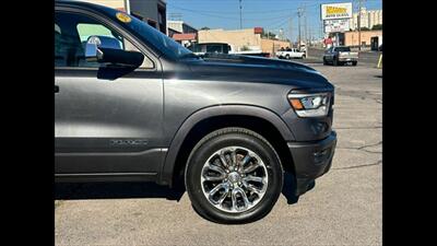 2019 RAM 1500 Laramie   - Photo 7 - Dodge City, KS 67801