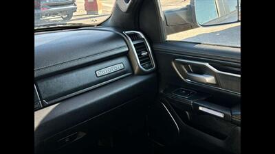 2019 RAM 1500 Laramie   - Photo 14 - Dodge City, KS 67801