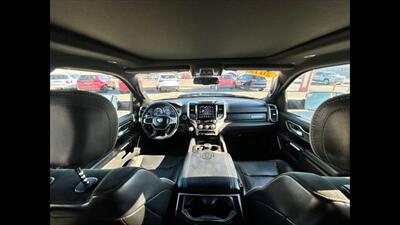 2019 RAM 1500 Laramie   - Photo 9 - Dodge City, KS 67801