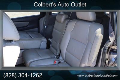 2014 Honda Odyssey Touring 4dr Mini Van   - Photo 9 - Hickory, NC 28601