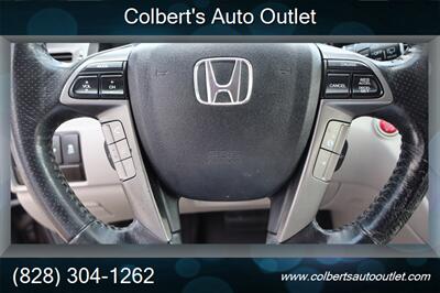 2014 Honda Odyssey Touring 4dr Mini Van   - Photo 30 - Hickory, NC 28601