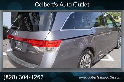 2014 Honda Odyssey Touring 4dr Mini Van   - Photo 17 - Hickory, NC 28601