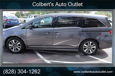 2014 Honda Odyssey Touring 4dr Mini Van   - Photo 14 - Hickory, NC 28601