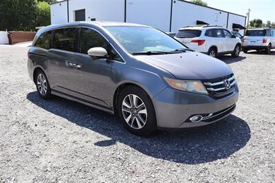 2014 Honda Odyssey Touring 4dr Mini Van - Photo 2 - Hickory, NC 28601