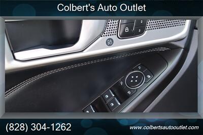 2020 Ford Explorer Limited   - Photo 20 - Hickory, NC 28601