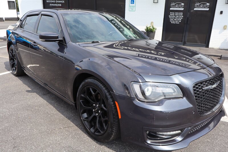 2018 Chrysler 300 Series S - Photo 3 - Hickory, NC 28601