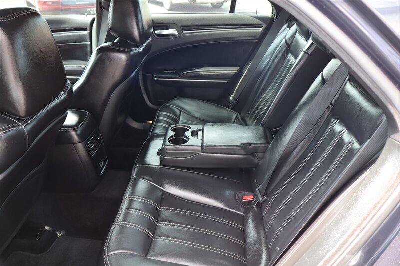 2018 Chrysler 300 Series S - Photo 53 - Hickory, NC 28601