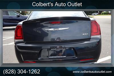 2018 Chrysler 300 Series S - Photo 59 - Hickory, NC 28601