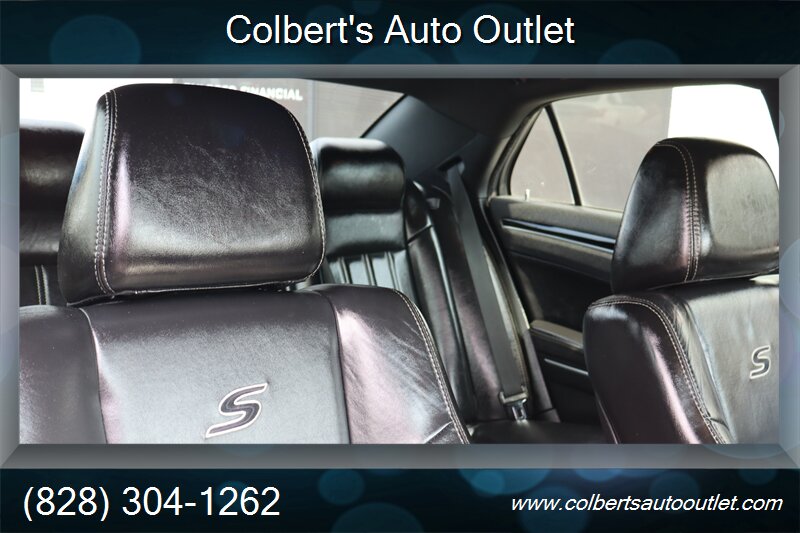 2018 Chrysler 300 Series S - Photo 35 - Hickory, NC 28601