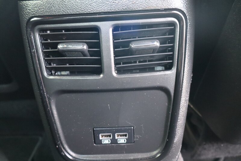 2018 Chrysler 300 Series S - Photo 42 - Hickory, NC 28601