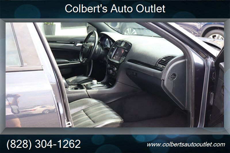 2018 Chrysler 300 Series S - Photo 34 - Hickory, NC 28601