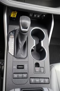 2020 Toyota Highlander XLE   - Photo 31 - Hickory, NC 28601