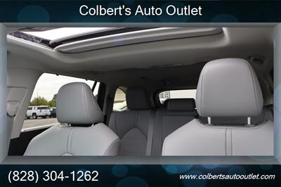 2020 Toyota Highlander XLE   - Photo 36 - Hickory, NC 28601
