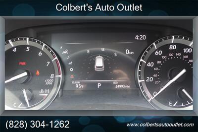 2020 Toyota Highlander XLE   - Photo 27 - Hickory, NC 28601
