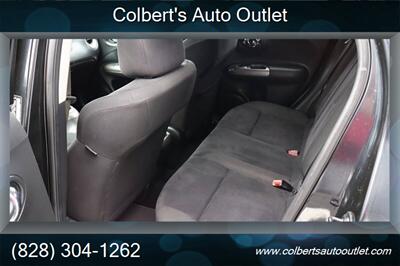 2011 Nissan Juke SV 4dr Crossover 6M - Photo 13 - Hickory, NC 28601