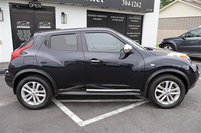 2011 Nissan Juke SV 4dr Crossover 6M   - Photo 9 - Hickory, NC 28601