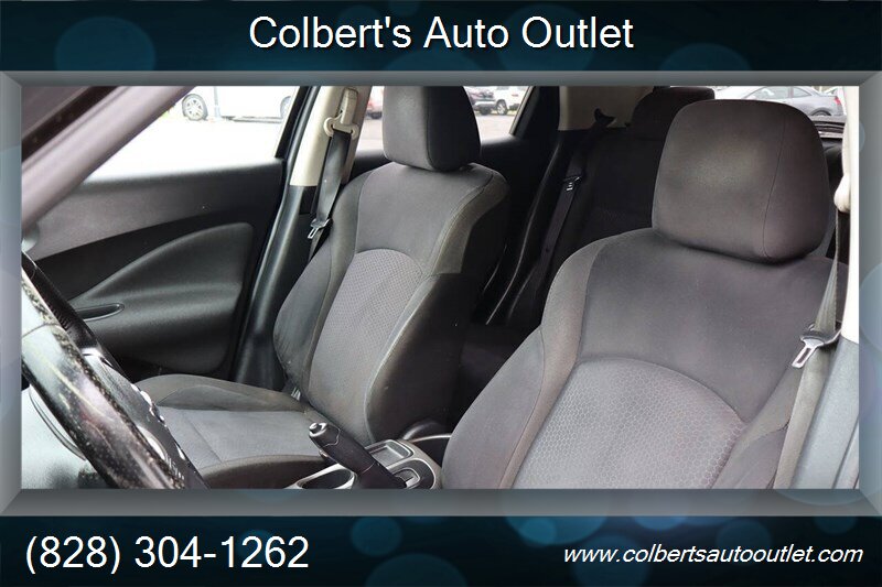 2011 Nissan Juke SV 4dr Crossover 6M - Photo 12 - Hickory, NC 28601