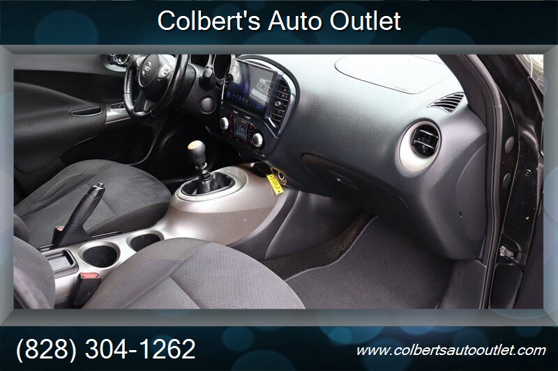 2011 Nissan Juke SV 4dr Crossover 6M - Photo 18 - Hickory, NC 28601