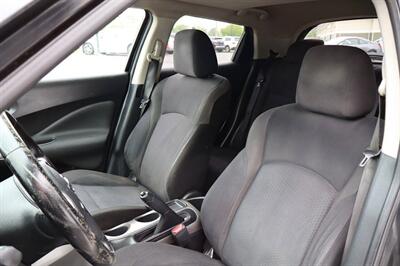 2011 Nissan Juke SV 4dr Crossover 6M   - Photo 12 - Hickory, NC 28601