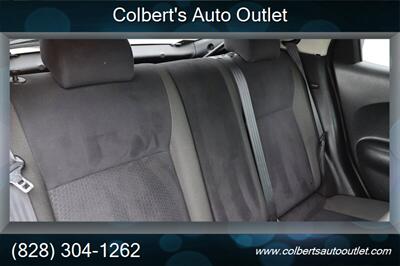 2011 Nissan Juke SV 4dr Crossover 6M - Photo 17 - Hickory, NC 28601