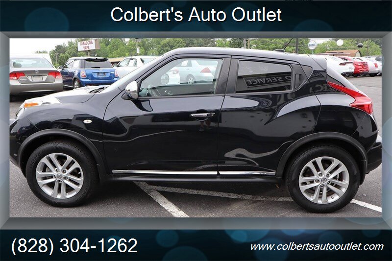 2011 Nissan Juke SV 4dr Crossover 6M - Photo 5 - Hickory, NC 28601
