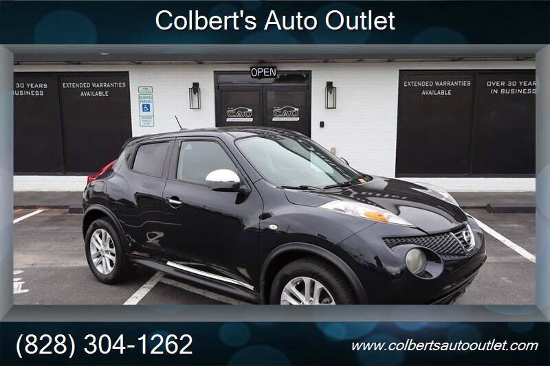 2011 Nissan Juke SV 4dr Crossover 6M  