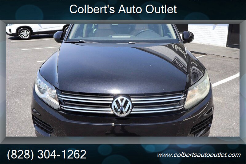 2017 Volkswagen Tiguan Limited 2.0T S 4dr SUV - Photo 3 - Hickory, NC 28601