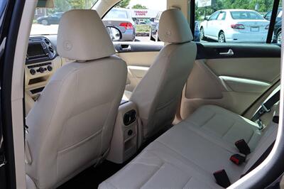 2017 Volkswagen Tiguan Limited 2.0T S 4dr SUV   - Photo 12 - Hickory, NC 28601