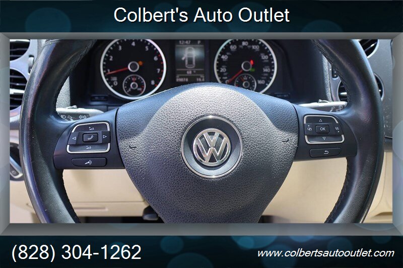 2017 Volkswagen Tiguan Limited 2.0T S 4dr SUV - Photo 21 - Hickory, NC 28601