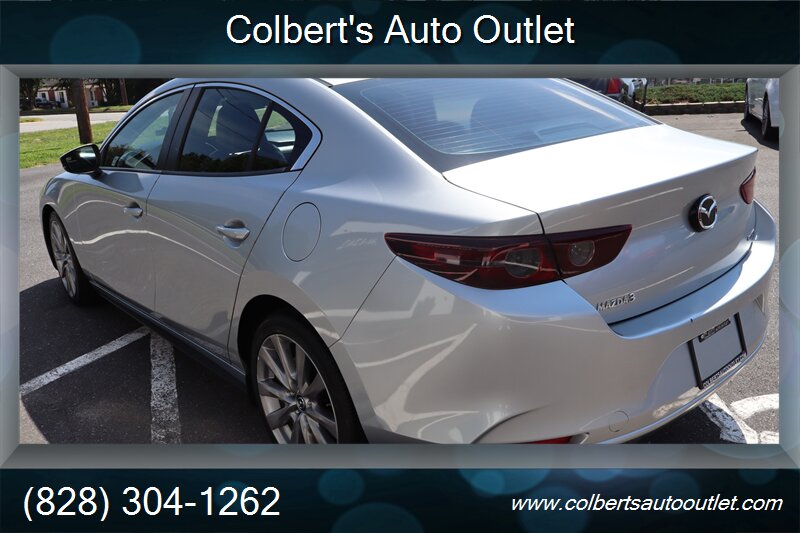 2019 Mazda Mazda3 Sedan Select - Photo 4 - Hickory, NC 28601