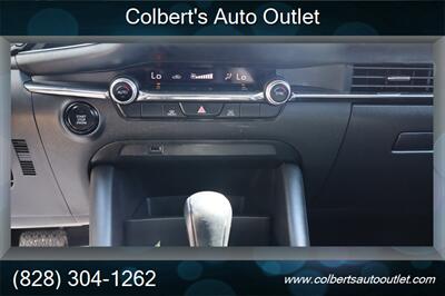 2019 Mazda Mazda3 Sedan Select - Photo 19 - Hickory, NC 28601
