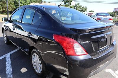 2018 Nissan Versa SV 4dr Sedan   - Photo 6 - Hickory, NC 28601