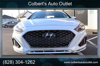 2018 Hyundai SONATA Limited 2.0T+ - Photo 6 - Hickory, NC 28601