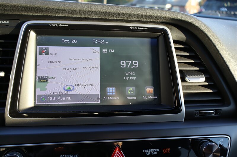 2018 Hyundai SONATA Limited 2.0T+ - Photo 34 - Hickory, NC 28601