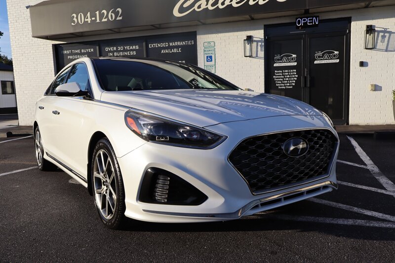 2018 Hyundai SONATA Limited 2.0T+ - Photo 2 - Hickory, NC 28601