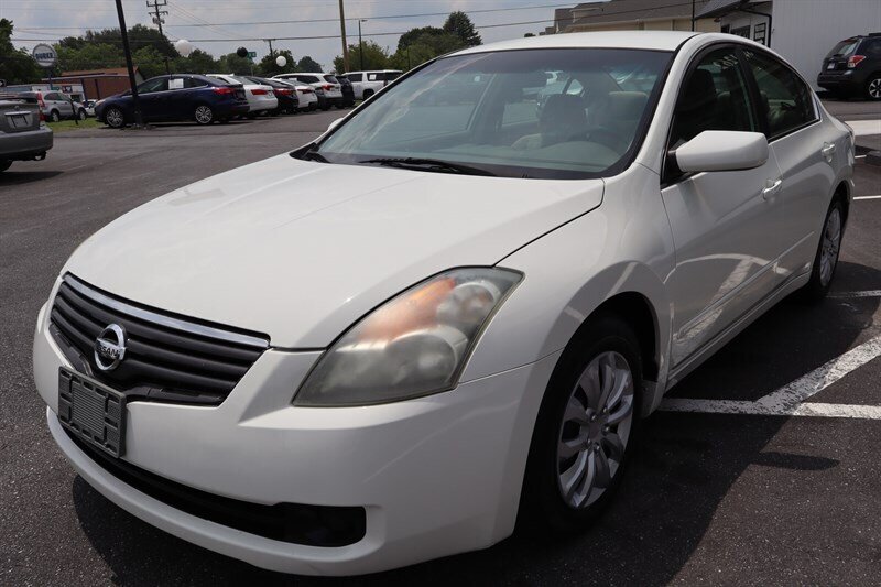2009 Nissan Altima 2.5 S - Photo 4 - Hickory, NC 28601