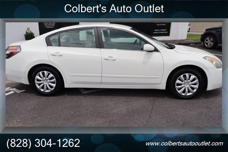 2009 Nissan Altima 2.5 S - Photo 9 - Hickory, NC 28601