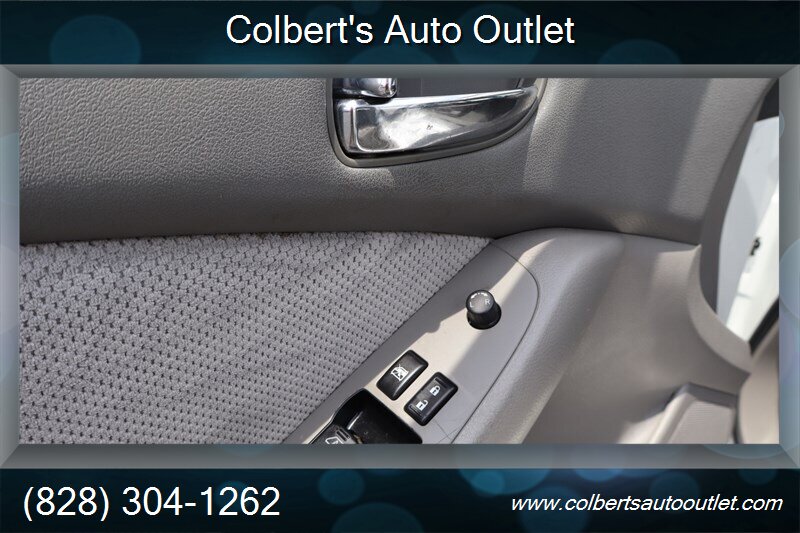 2009 Nissan Altima 2.5 S - Photo 20 - Hickory, NC 28601
