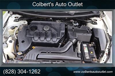 2009 Nissan Altima 2.5 S - Photo 10 - Hickory, NC 28601