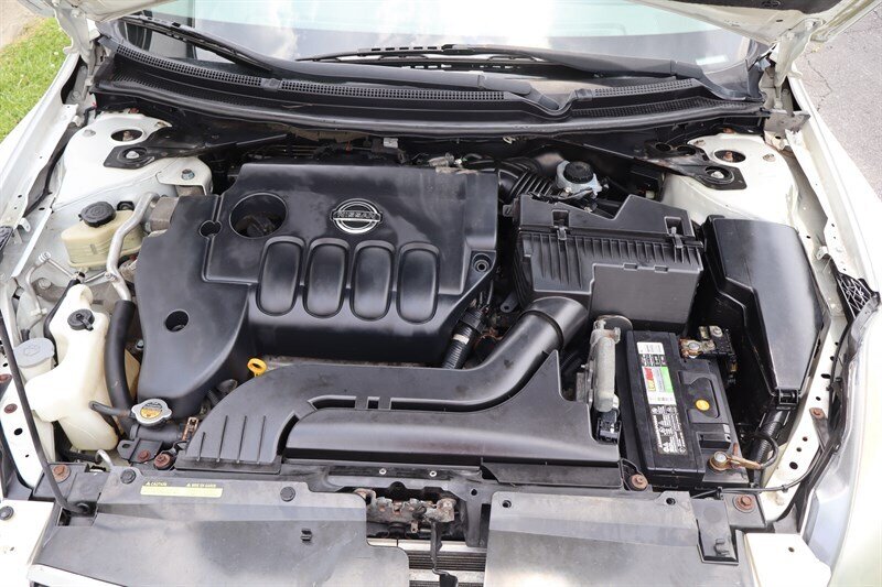 2009 Nissan Altima 2.5 S - Photo 10 - Hickory, NC 28601
