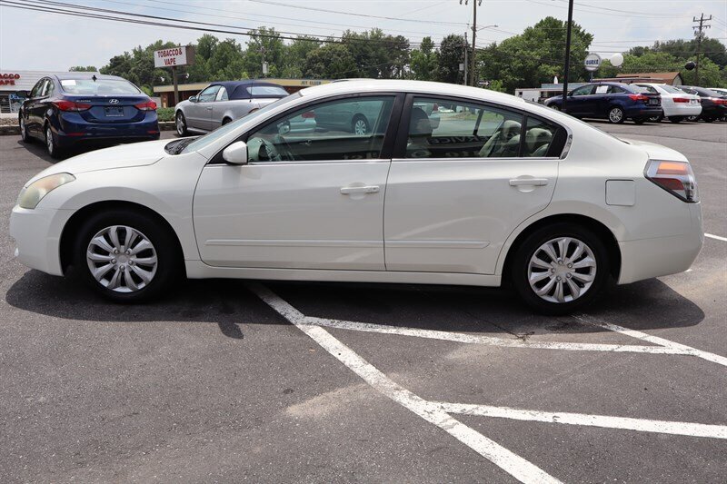 2009 Nissan Altima 2.5 S - Photo 5 - Hickory, NC 28601
