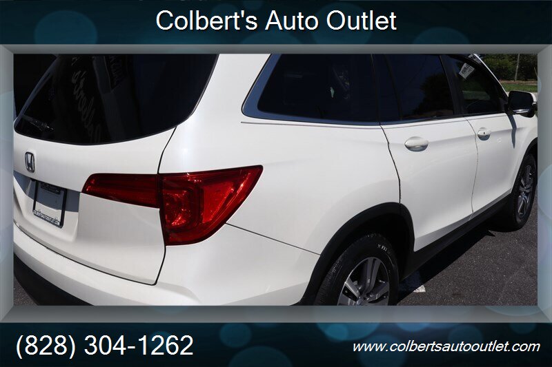 2017 Honda Pilot EX-L w/RES - Photo 8 - Hickory, NC 28601